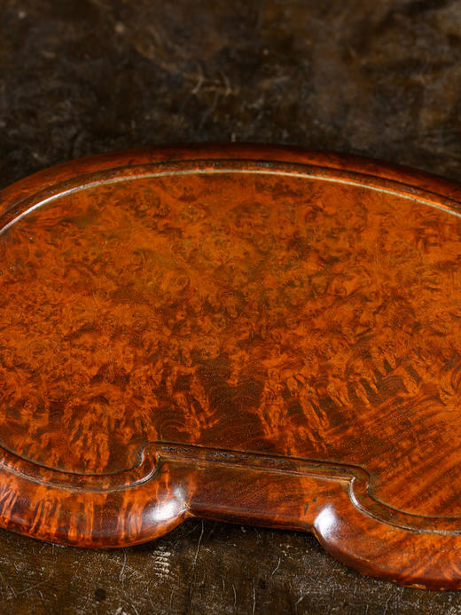 清	瘿木整挖如意形香盘 商品图4