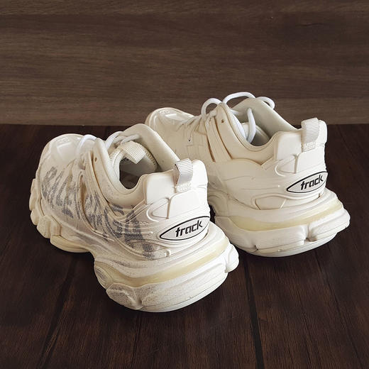 【95新】Balenciaga巴黎世家白色涂鸦Track Nail Polish运动鞋老爹鞋 36码 女士090426JJ14 商品图4