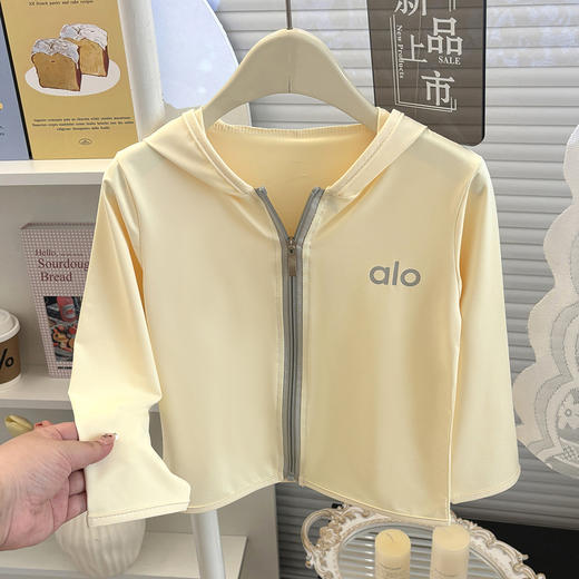 【宽松舒适！时尚好搭】儿童防晒衣冰丝新款洋气女童衣服夏季轻薄款卡通外套男童女童。xb 商品图1