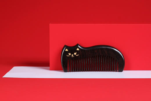 SDLP0110/LP0142°
福「喵」紫光檀木梳 商品图1