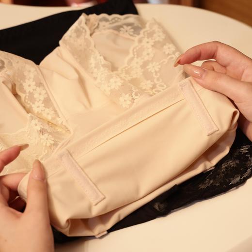 2条💰49元！爆款福利！不支持无理由退换【花匠雪花蕾丝收腹提臀内裤】180斤都能穿！夏日藏肉神器！ 0415 商品图3