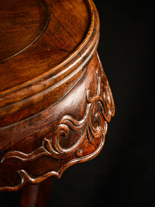 清	黄花梨束腰三弯腿带托泥圆香几 商品图3