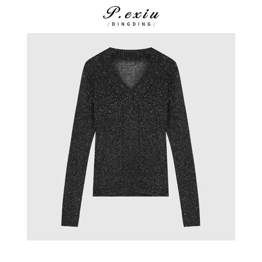 04-4潘依绣丁丁宠粉马海毛高级感细闪修身显瘦V领长袖针织上衣 Q13364 商品图0