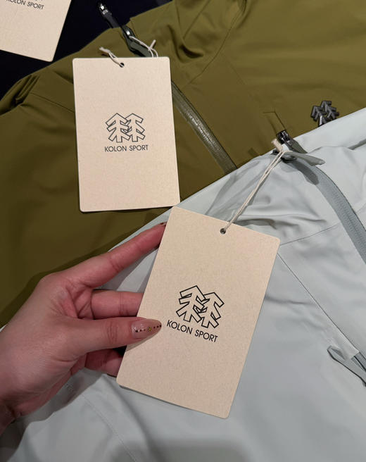 𝐊𝐨𝐥𝐨𝐧 𝐬𝐩𝐨𝐫𝐭 2L硬壳冲锋衣041105 商品图7