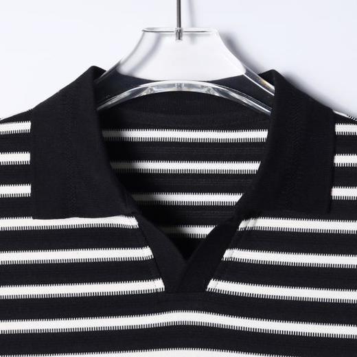 SDSA男装2026新款高贵轻奢宽松撞色条纹小V翻领短袖T恤百搭时尚 商品图1