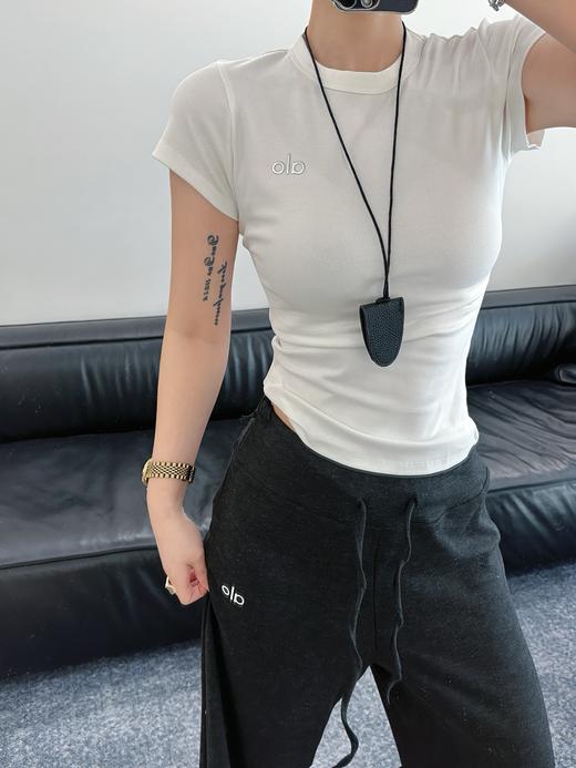 alo 简约百搭短袖T恤 商品图8