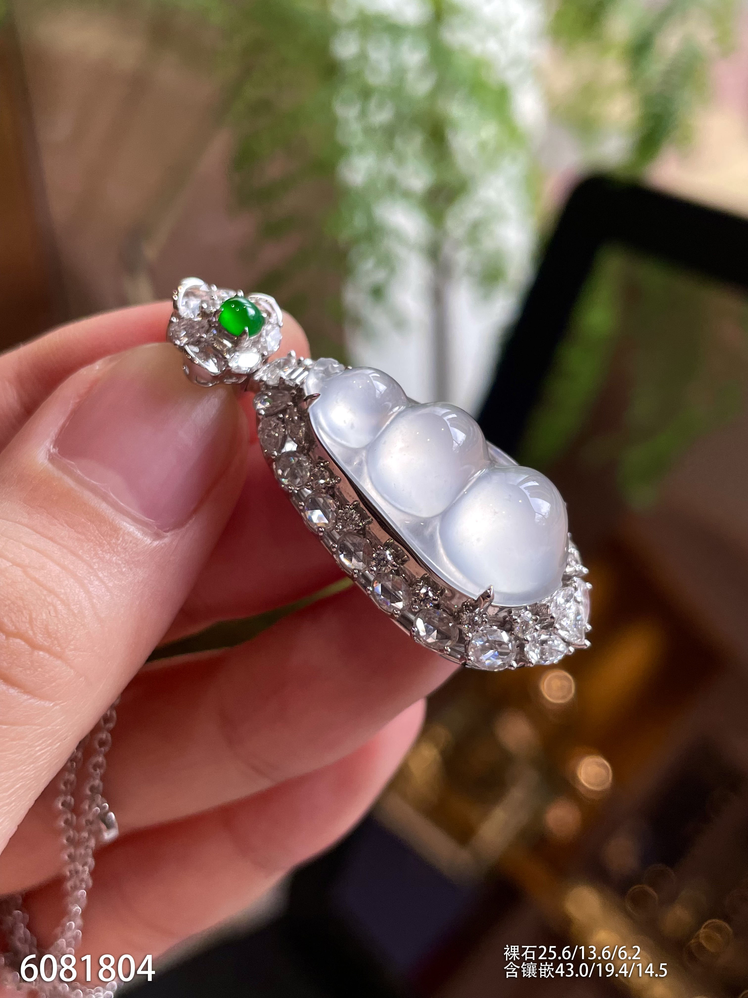 6081804、福豆吊坠。具体价格微信咨询