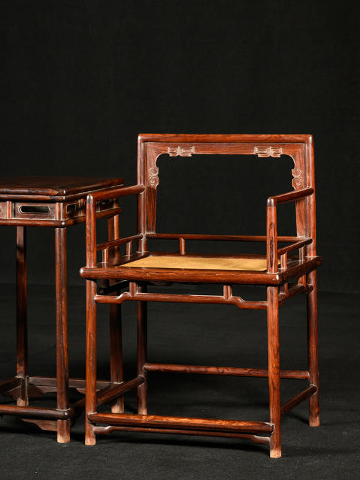 清	红木券口靠背玫瑰椅成套（两椅一几） 商品图1