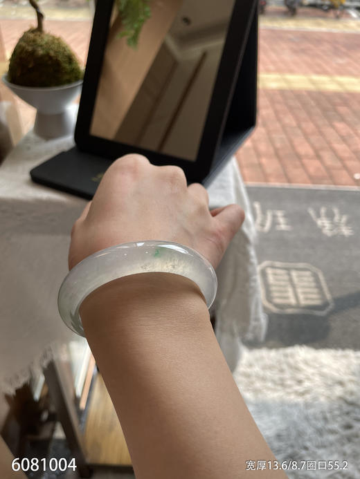 6081004，手镯，圈口55.2。具体价格微信咨询 商品图3