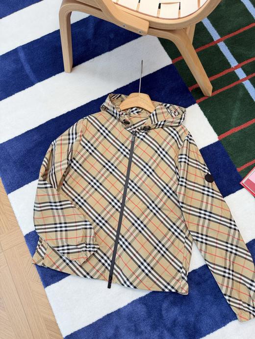 巴宝莉  26新款经典格纹防晒轻薄外套 商品图6