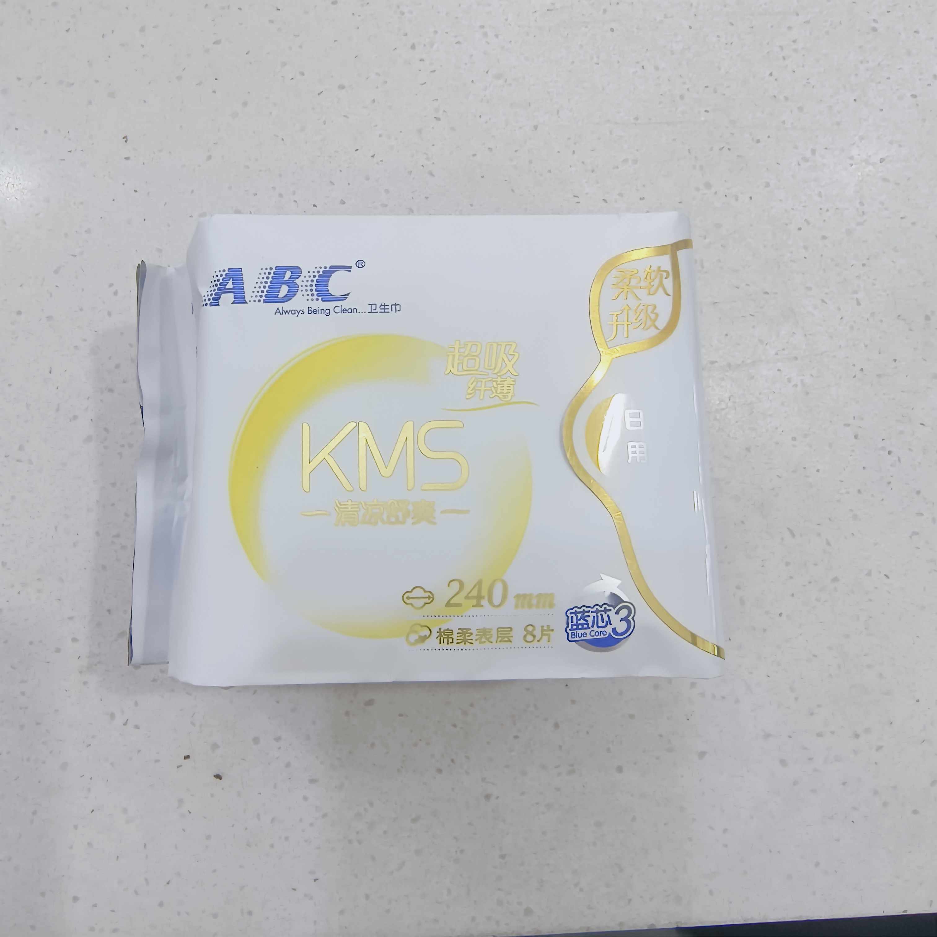 ABC卫生巾日用240mm轻透薄0.1cm超极薄棉柔健康配方8片/包