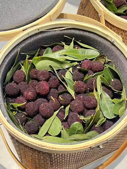 周四取货：【云南春梅】一盒300克左右，肉超细腻，汁水很多，杨梅味浓！ 商品图2