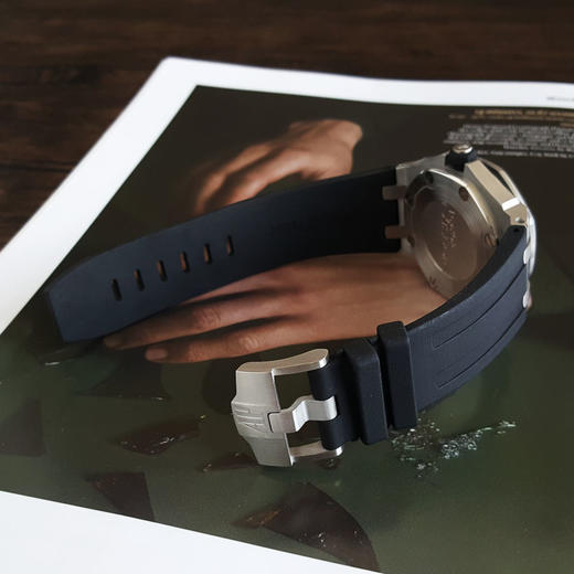 【95新】Audemars Piguet 爱彼15703ST.OO.A002CA.01自动机械机芯日期显示42MM（男款）皇家橡树离岸型系列精钢040426NJS25 商品图7