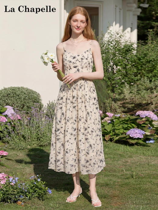 天猫同步【天丝混纺】拉夏贝尔/La Chapelle轻奢线！法式V领撞色花朵后背松紧吊带裙气质温柔连衣裙 商品图2