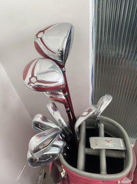 请输入全新美津浓女士套杆