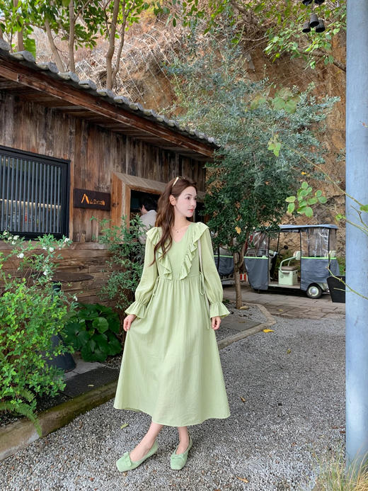 天猫同步【轻盈飘逸】拉夏贝尔/La Chapelle清新温柔气质V领荷叶花边长袖连衣裙女高腰时尚长裙春装 商品图10