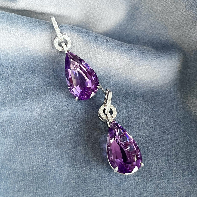 CLASSIC系列 18K镶钻石和紫晶 耳坠