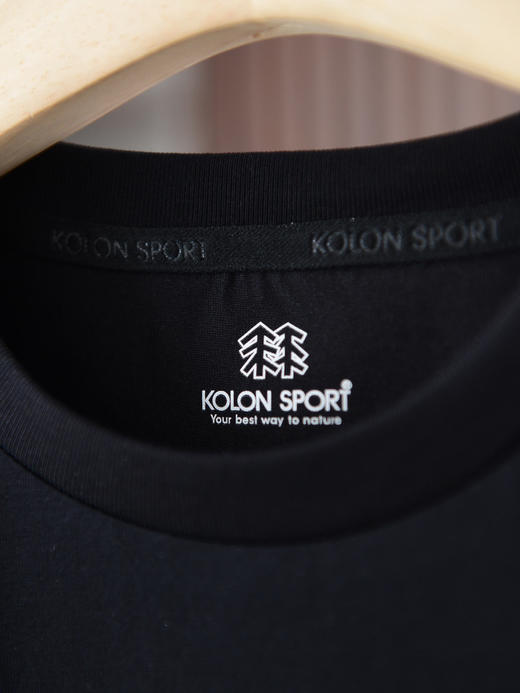 原单正品 KOLON SPORT可隆短袖T恤男女同款半宽松图案印花圆领垂坠感上衣，颜色：黑色 白色
尺码：M～3XL 商品图5