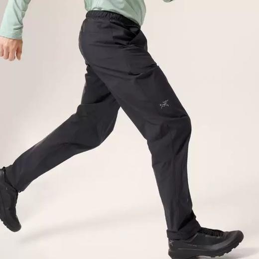 一店d 🐦𝐈𝐧𝐜𝐞𝐧𝐝𝐨 𝐩𝐚𝐧𝐭𝐬速干长裤
专柜断货王 不夸张！！这条裤子正当季是买不到的，和价格无关，就是很抢手☝️ 它是一款专为跑步、训练、健身和越野运动设计的速干裤 商品图3