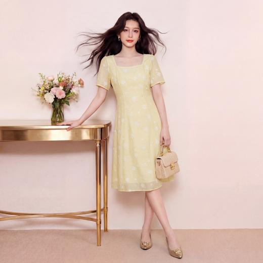 奢姿大码女装2026夏季减龄刺绣钉珠方领连衣裙胖妹妹时尚甜美裙子9962872079 商品图1