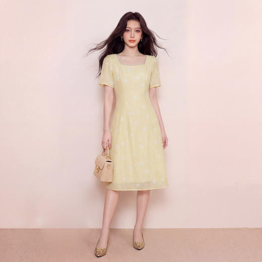 奢姿大码女装2026夏季减龄刺绣钉珠方领连衣裙胖妹妹时尚甜美裙子9962872079 商品图0