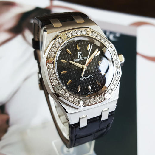 【95新】Audemars Piguet 爱彼77321ST.ZZ.D002CR.01自动机械机芯日期显示33MM（女款）皇家橡树系列精钢；镶嵌钻石表圈040426NJS22 商品图3