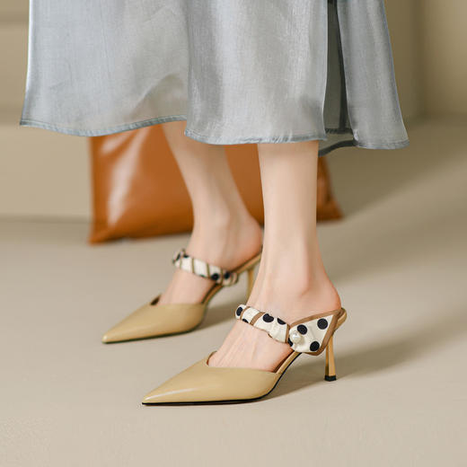 【预售7天】轻奢外穿凉拖鞋夏季新款真皮时尚丝带包头凉鞋女气质百搭尖头高跟鞋SH&M012-2 商品图2