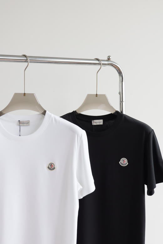 极简奢感｜M0nc1er 经典刺绣水柔丝光圆领T恤 TX638 商品图3