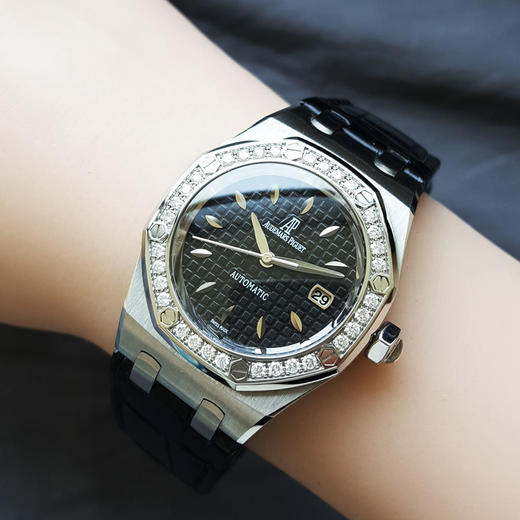 【95新】Audemars Piguet 爱彼77321ST.ZZ.D002CR.01自动机械机芯日期显示33MM（女款）皇家橡树系列精钢；镶嵌钻石表圈040426NJS22 商品图8