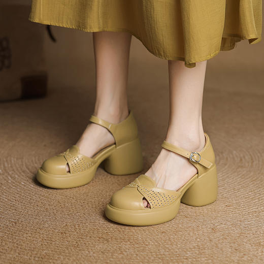 【预售5天】真皮粗跟凉鞋一字扣高跟鞋防水台包头新款春夏镂空米女鞋&1681211 商品图2