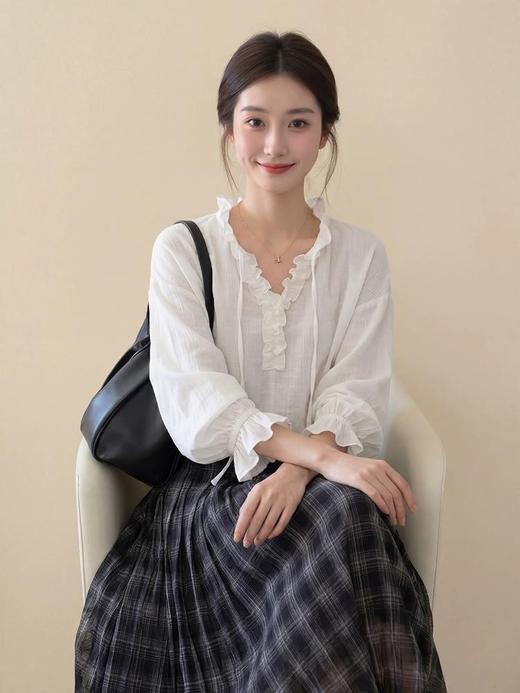 一店y 春日小调~法式浪漫花边领 提花肌理全棉长袖衬衫【JS3693452】 商品图0