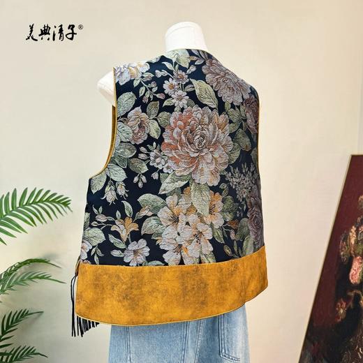新中式撞色牡丹提花流苏圆领单排扣马甲 商品图6