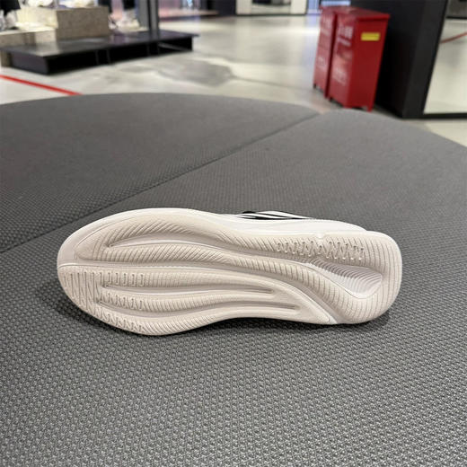 XY｜Adidas阿迪达斯男子轻便跑步鞋新款休闲缓震回弹运动鞋JI1426 商品图2