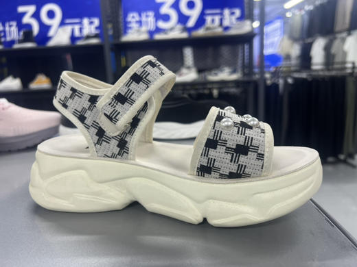 XY｜回力露趾厚底轻便舒适魔术贴珍珠休闲凉鞋女075601 商品图0