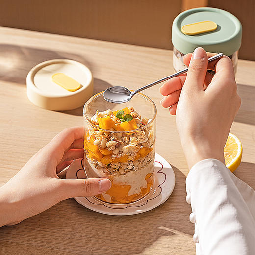 摩登主妇酸奶杯隔夜燕麦杯带盖带勺便携水果杯外带上班族早餐杯子 商品图6