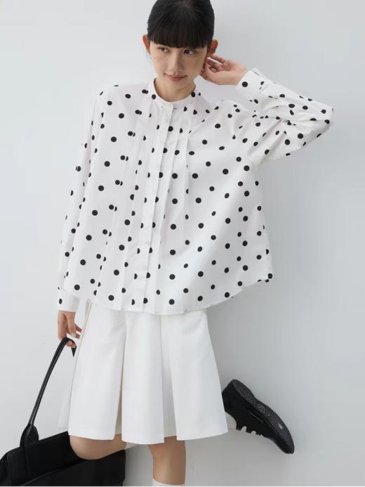 步履不停/6A45073C/休闲工字褶短裤 商品图2