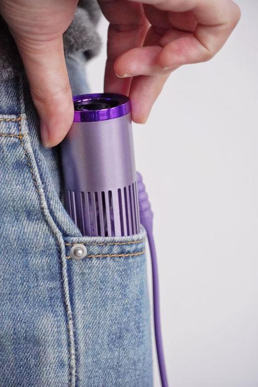 不止是风扇❗❗夏日清凉＋夜间安全感一键get✔【AURARO创意手电筒折叠口红风扇】掌心里的科技美学，户外党必入🔥 ✅高级金属质感配上几何美学设计，科技感拉满 商品图8