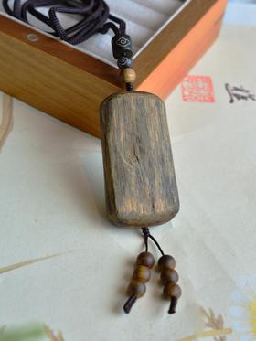 【平安无事牌吊坠】 乌身圆叶沉香 天然沉香