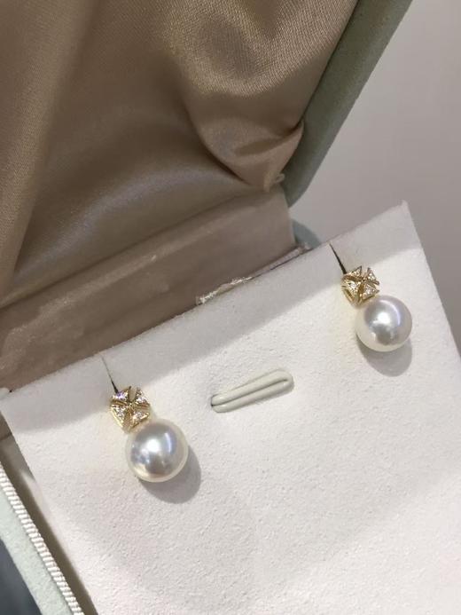 27
新品[哇] 🤍akoya💙
精致小女人通勤款 18k金镶钻石AKOYA耳针 8-8.5mm
 圆 极微瑕 珠光超亮 商品图2