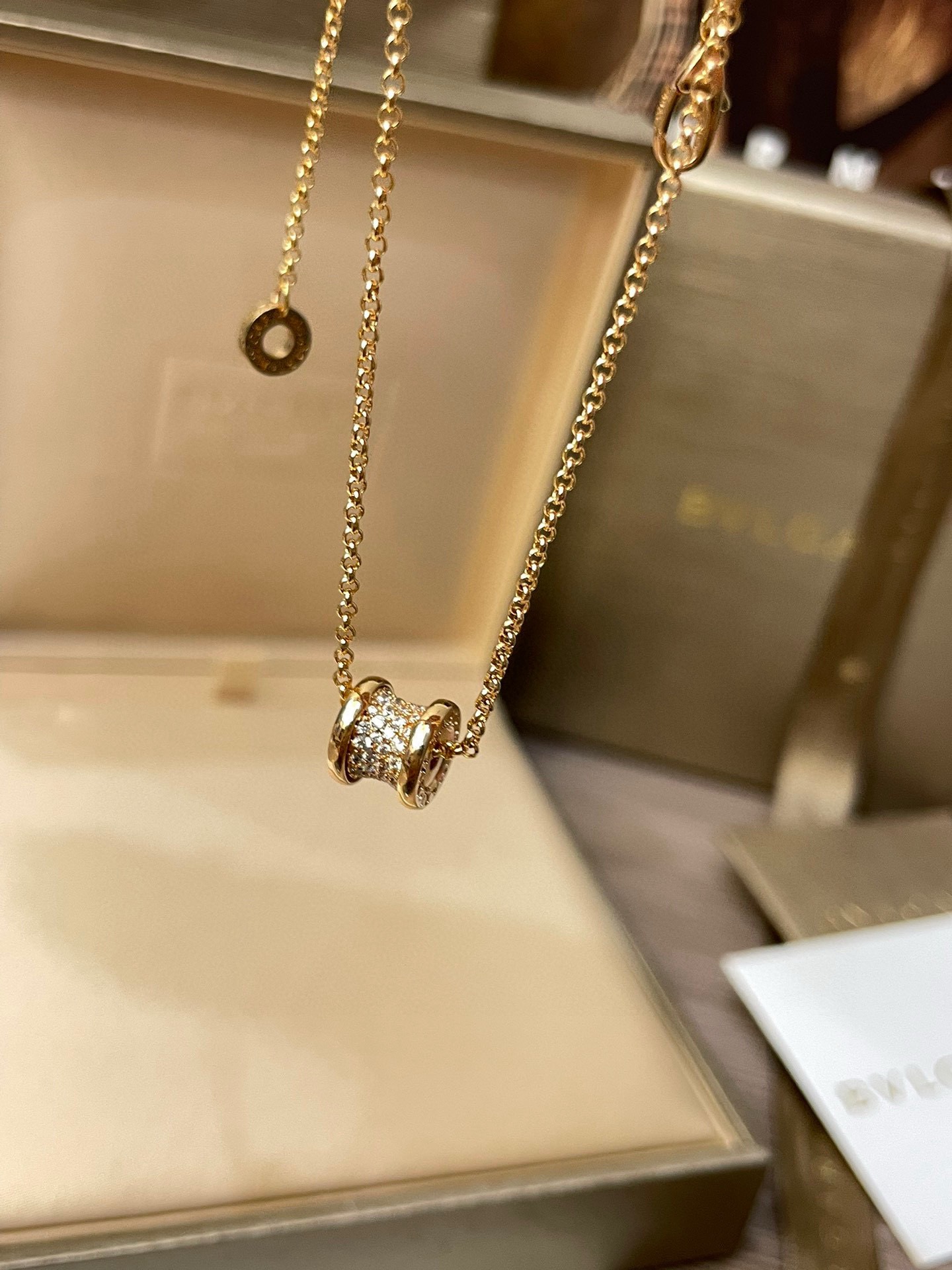 V金版【Z品定制级 1:1钢印 】宝格丽满钻小蛮腰项链  经典且耐看的弹簧系列珠宝设计 超级精致 日常休闲百搭