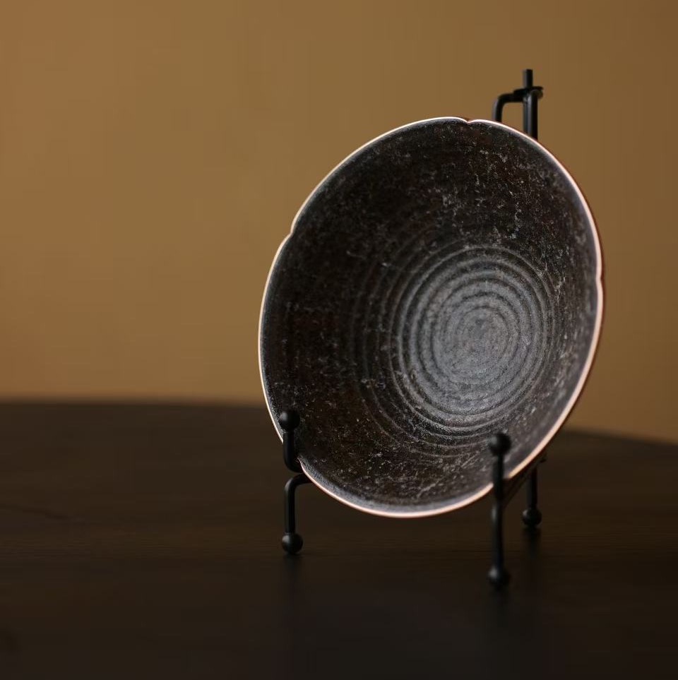 几上造物-【空寂葵口壶承】