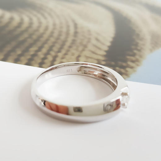 周生生AU750白金时尚简约单钻款0.09克拉钻石戒指15号（戒圈可改）270326AK15 商品图5