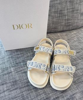 女款魔术贴凉鞋la010