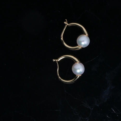 近期的通勤百搭王｜简约Akoya耳圈 8-9mm 正圆，ji强光 925银镀金配件 商品图2