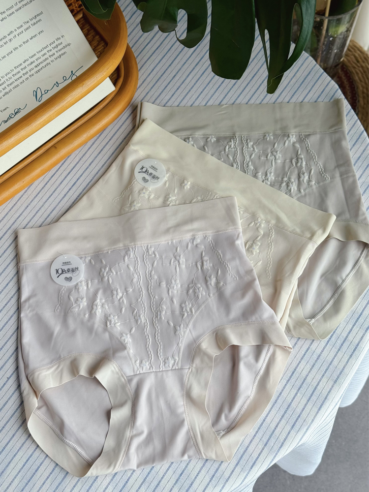 【中高腰内裤】72小时内发货  从十多条试穿出来的舒适感 不夹臀 ~