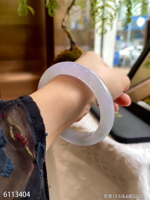 6113404，手镯、圈口55.5。具体价格微信咨询 商品图3