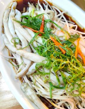 xm-当季新鲜沙虫，这个你有钱市场上不一样的买的到的一款👏特别适合熬夜上火的朋友多吃