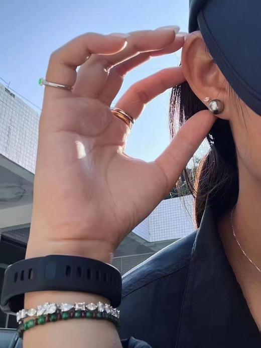 8.
S925银镶嵌 10-11灰珠素耳
 圆 正面无瑕 （侧边有小瑕）珠光超亮  上耳很漂亮 商品图4