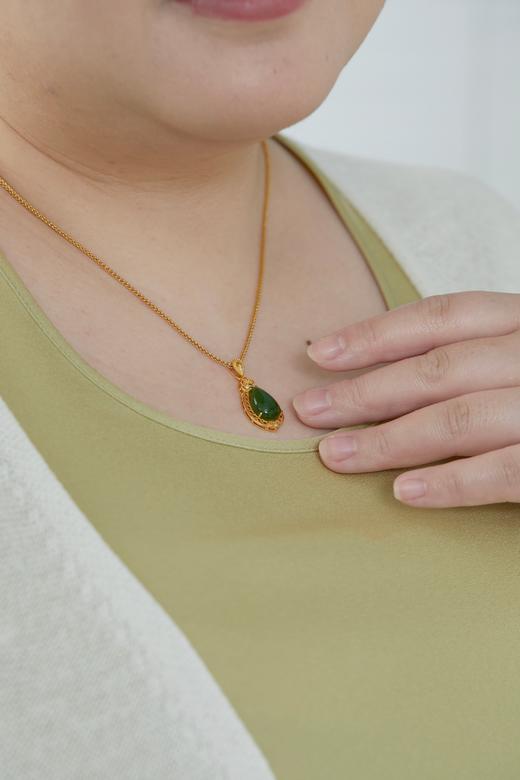 【6款碧玉小清新合集】💚附证书【把夏天戴在身上】耳畔一抹凉，颈间一丝翠，轻若无物，日常百搭。耳钉耳钩吊坠全收录，清脆悦耳，自带降温效果，谁戴谁清爽！ 商品图8