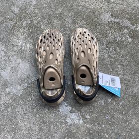 麦乐毒液洞洞鞋